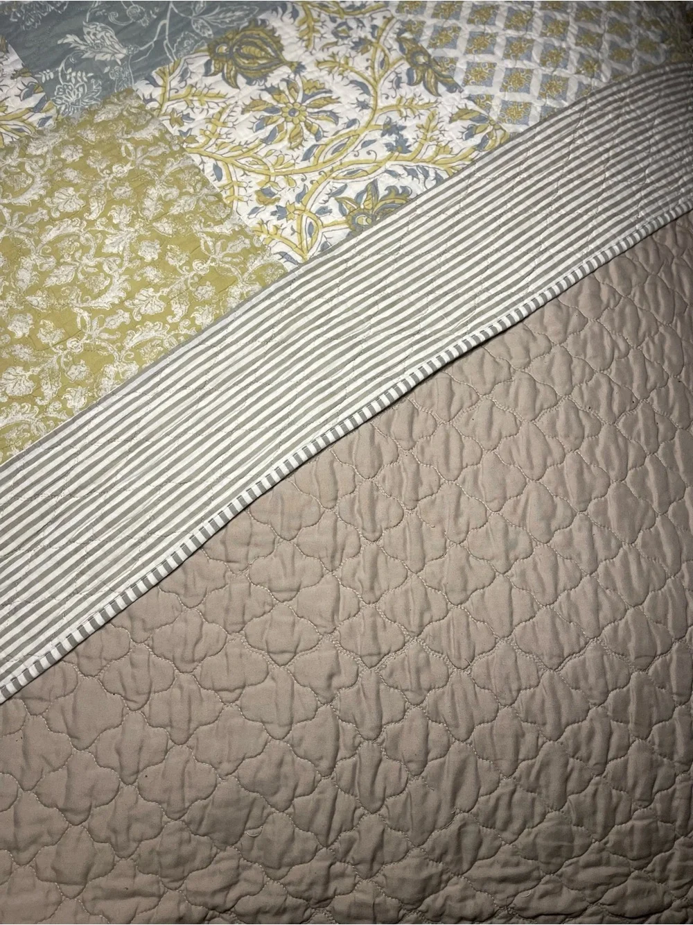 Heavy! JCPENNY. Quilt 86”x84” in bl/gray, gold, tan, & cream. 100% Cotton